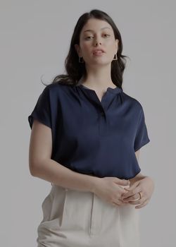 Quince Washable Strech Silk Dolman Sleeve Blouse,  Navy Size XL ( Brand New)