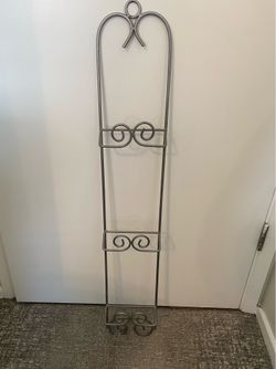 Wall Plate Hanger