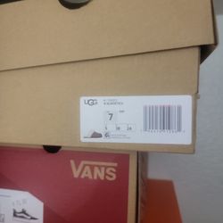 Brand New UGG Size 7 Women
