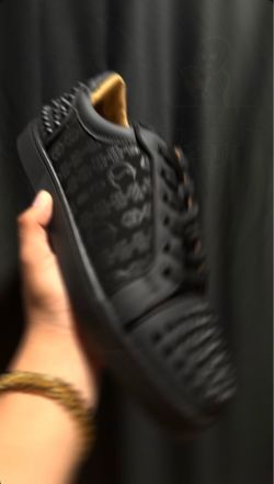 Men’s shoes