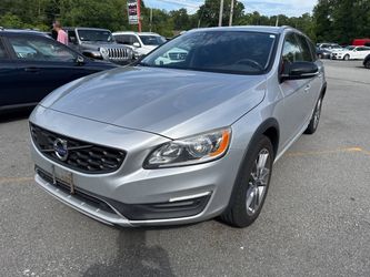 2018 Volvo V60 Cross Country