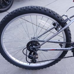 Mountain Bike 24 In Huffy Rock Creek . 