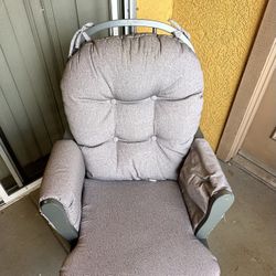 Rocking chair