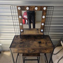 Vanity Desk
