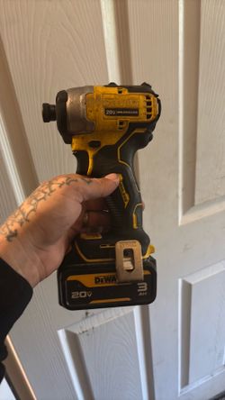 Dewalt drill compact 20v battery