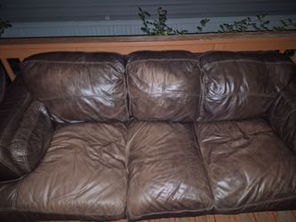 FREE Furniture