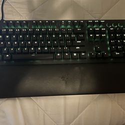 RGB Gaming Keyboard | Razer Huntsman V2