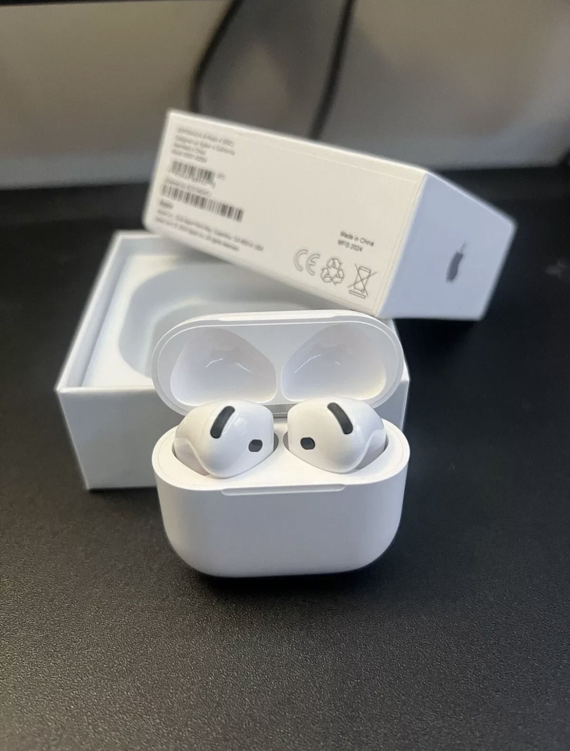 AirPods GEN 4