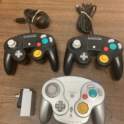 Nintendo GameCube Controllers