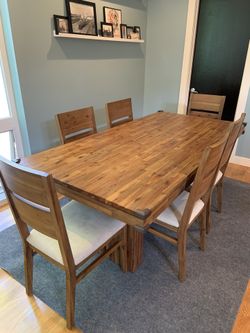 Big Dining Table with 6 chairs 