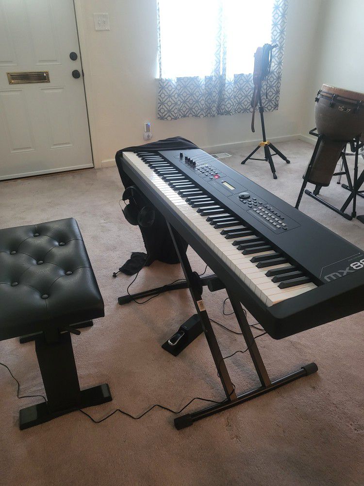 Yamaha MX88, weighted 88-Key Synth w/ Accessories