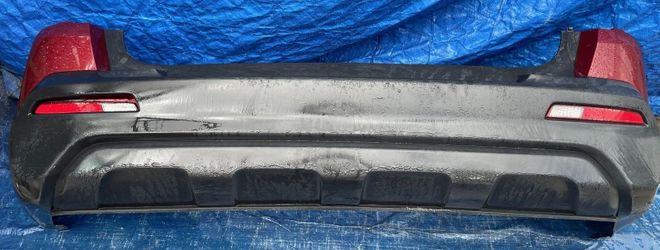 KIA SORENTO REAR BUMPER COVER SHELL W/ REFLECTORS RED (ADR) 2021-2023