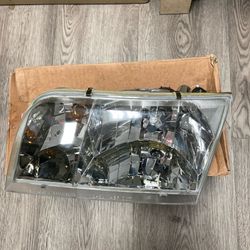 98-11 Ford Crown Victoria OE Style New Left Driver side Headlight FO(contact info removed)
