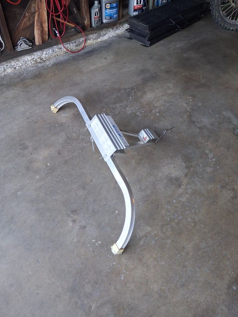 Ladder Stabilizer