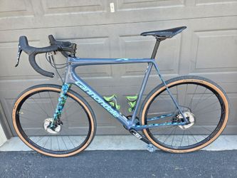 Cannondale super x apex 1