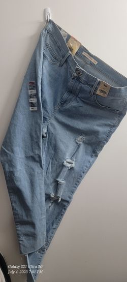 Levi Jean's