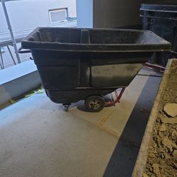 Tilt Truck  And Trash Can 