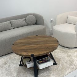 🛋️ Excellent Furniture Set – Loveseat, Armchair, Coffee Table & Bed – Cash/Zelle On