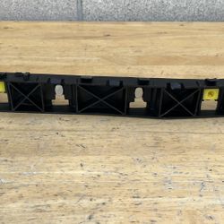 2017-2021 HYUNDAI ELANTRA, REAR RIGHT BUMPER BRACKET RETAINER OEM