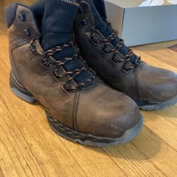 Safety Work Boots (hiking style) Size 9.5 Hitest