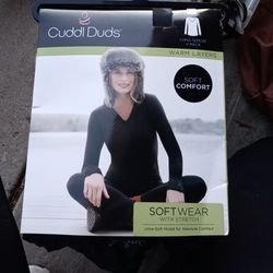 Cuddle Duds New Long Sleeve Black Top 