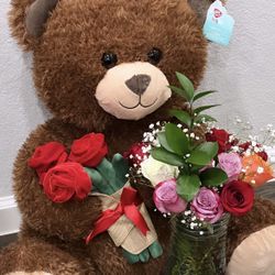 Brand New Jumbo Bear w/ Bouquet