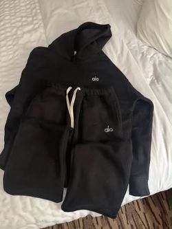 Alo Yoga Black Hoodie and Sweatpants Set