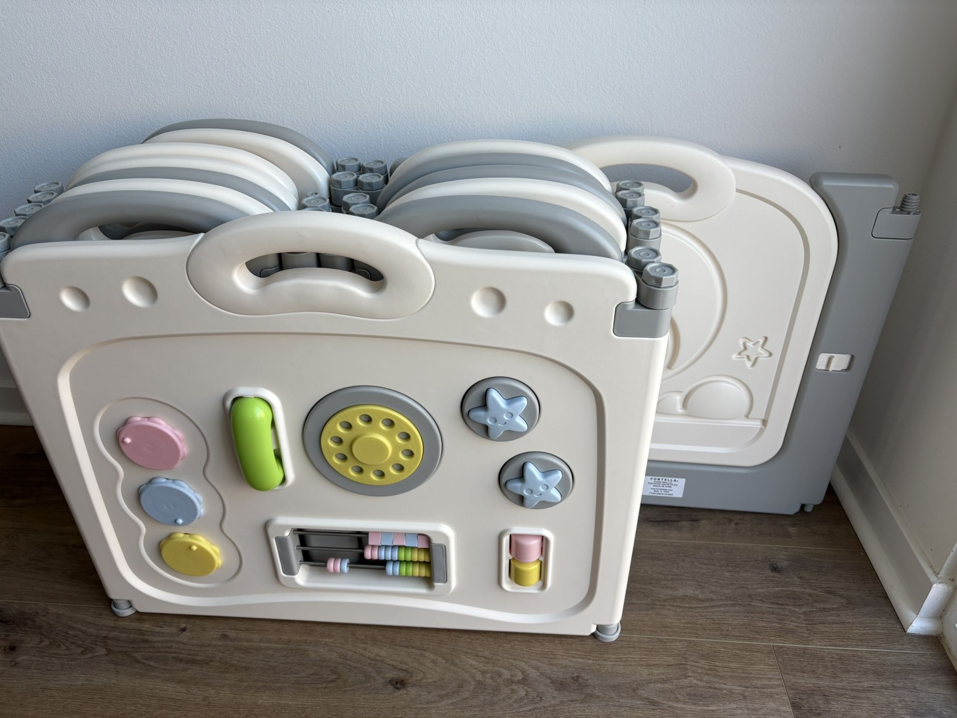 Fortella Cloud Castle Foldable Playpen