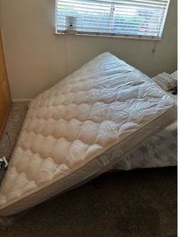 Queen size mattress topper