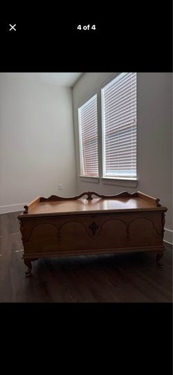 Lane cedar chest vintage
