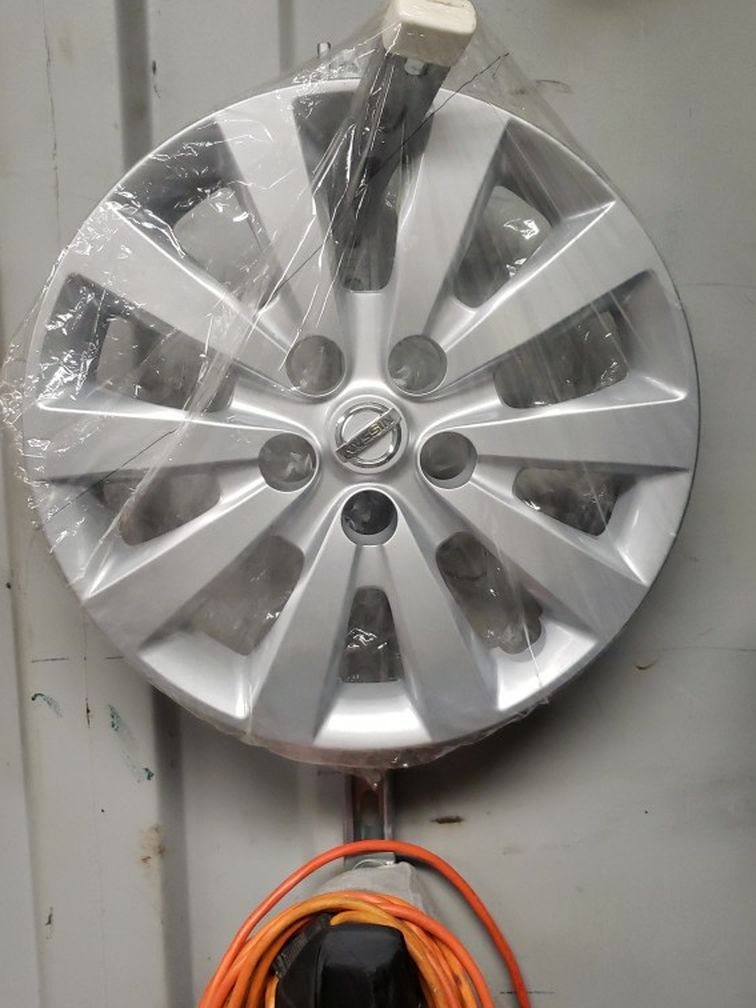 Nissan HUB CAP New Factory Part