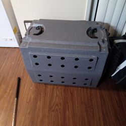 Large Kennel 