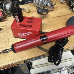 Milwakee Power Screw Driver Needs New Battery.