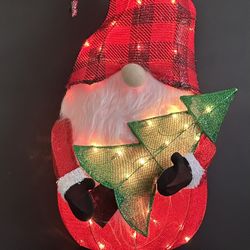 Indoor/Outdoor Lite-up Gnome Christmas Decoration In Like New Condition 