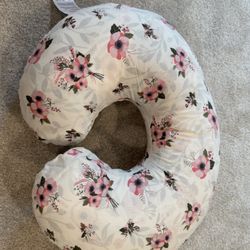 Boppy Original Feeding Infant Support Pillow with Pillow Covers