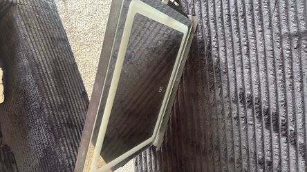 Light up mirror