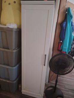 White cabinet