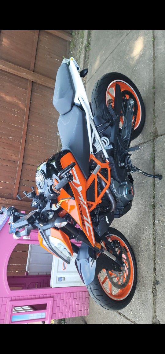 2019 KTM DUKE 390cc