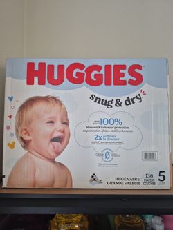 Huggies Snug and Dry Diapers Size 5 136 Count