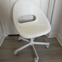 Desk chair