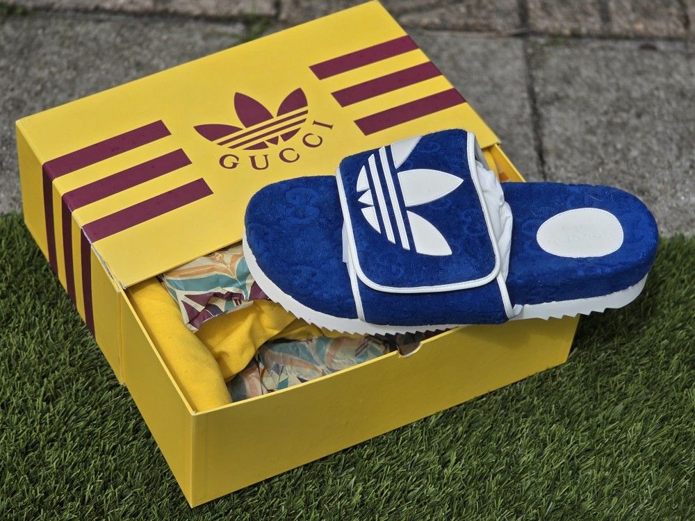 Gucci
x Adidas Men's Platform Slide Sandals Terry Cloth - Size 14