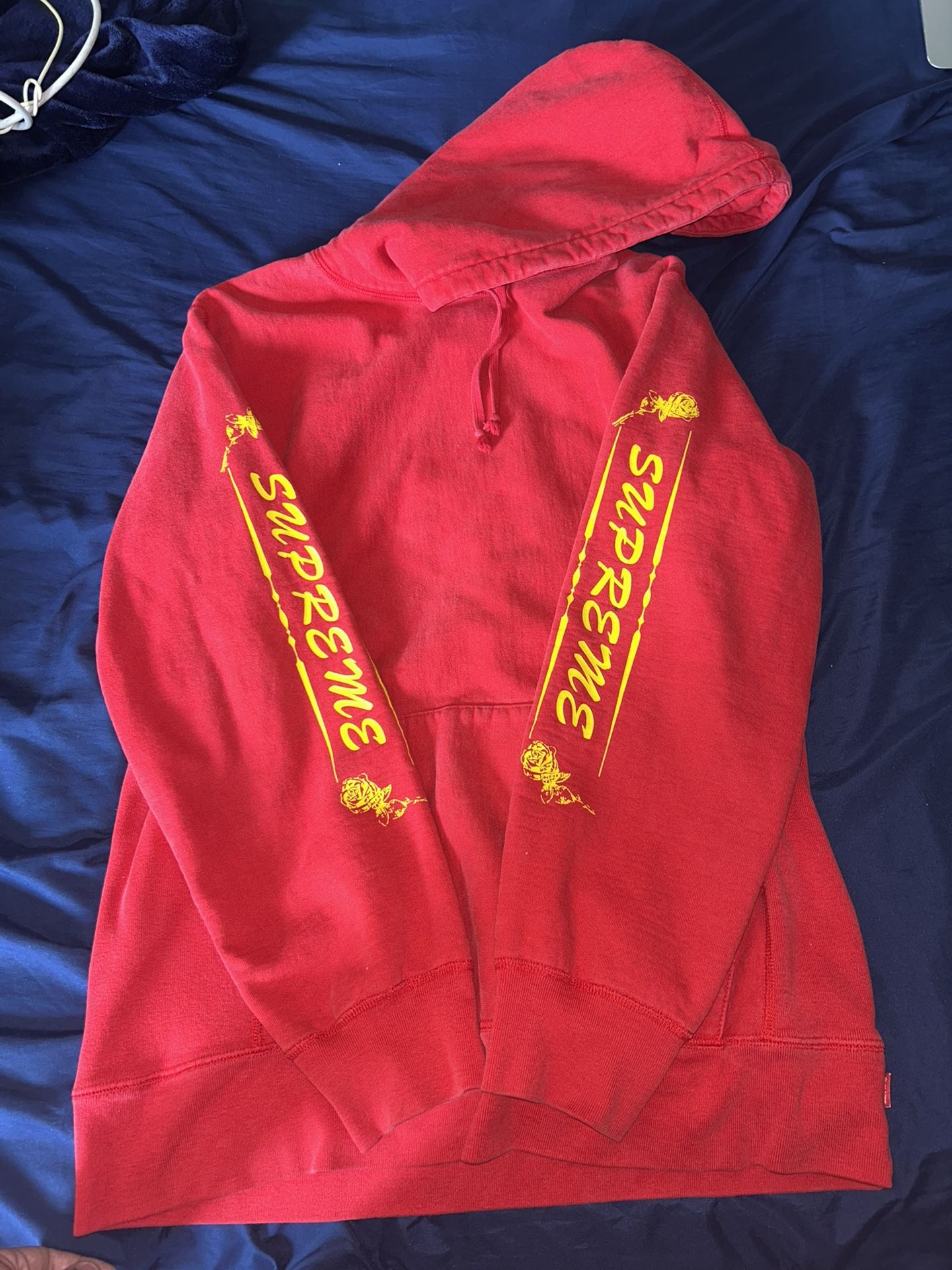 Supreme FW16 Red Rose Sleeve Hoodie