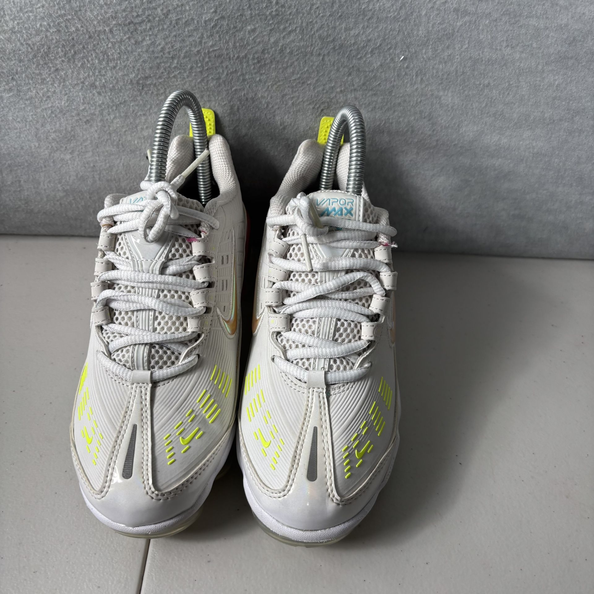 Nike Air Vapormax 360 Women’s Running Shoes Platinum Fire-Pink SZ 6 CQ4538-100