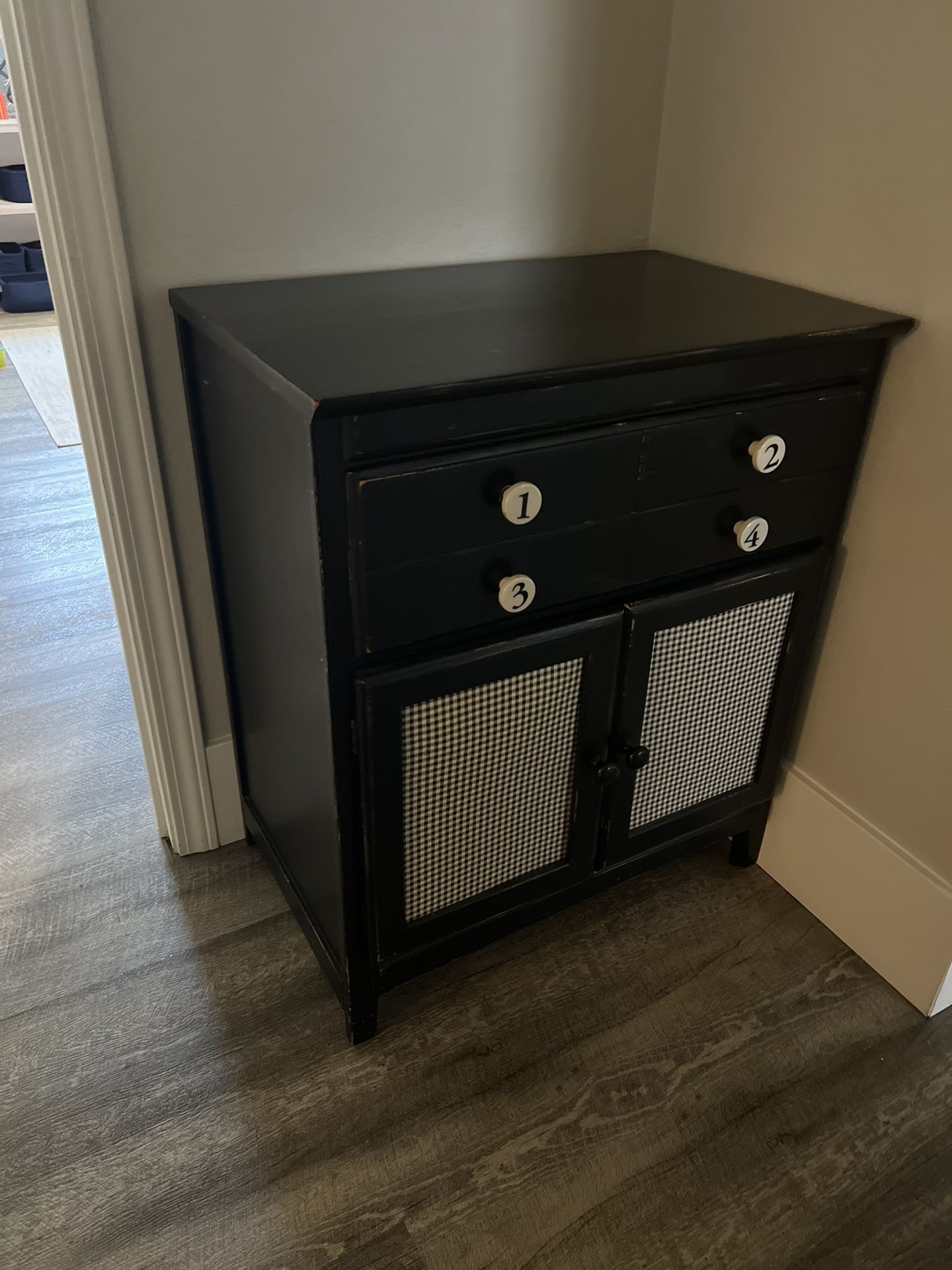 Free Cabinet Pick Up Only