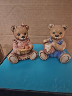 HOMCO 1425 Ceramic Bear Figurines, Boy W/Honey Pot & Girl W/Basket Of Apples