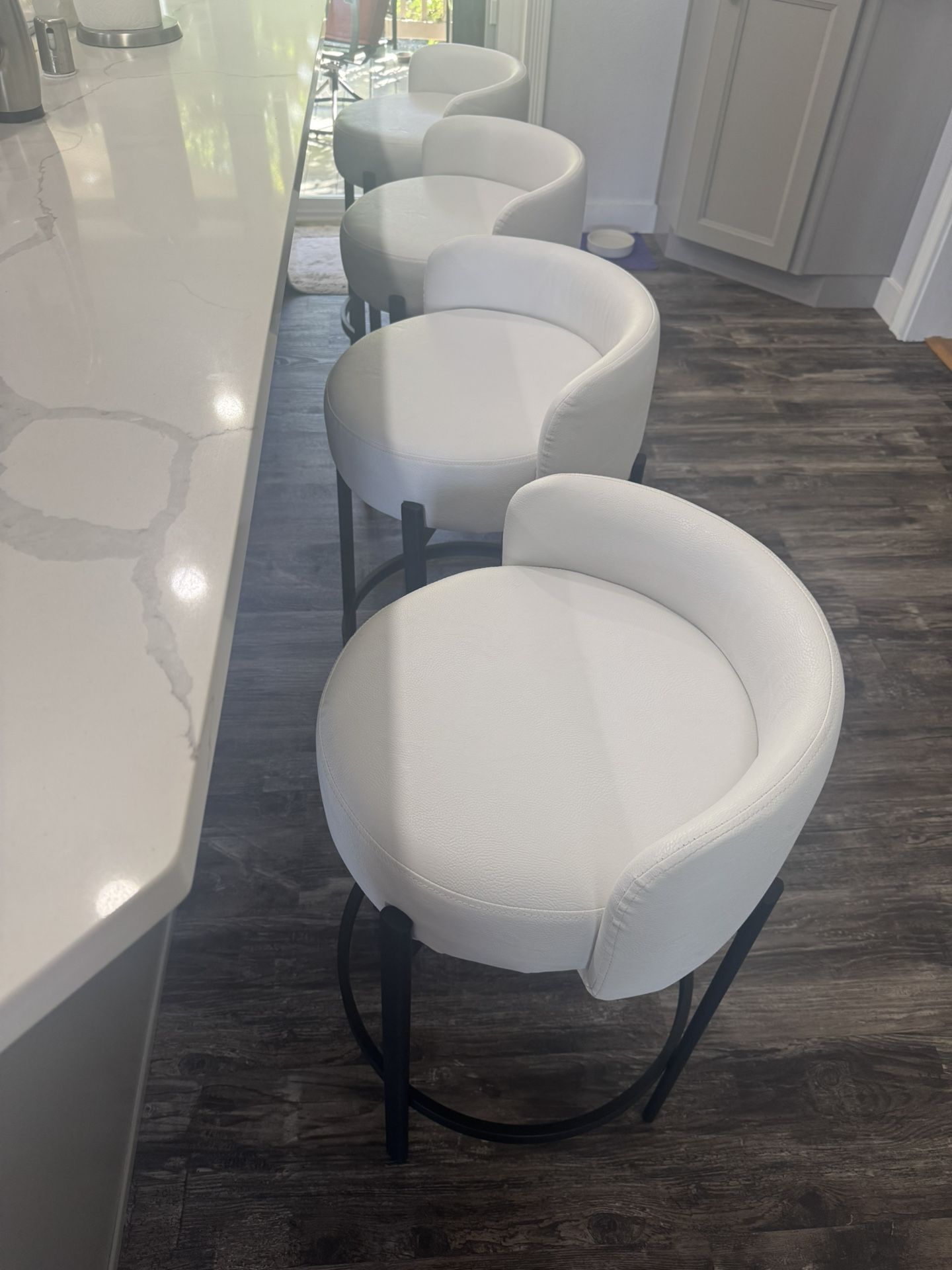 White Bar stools Set Of 4
