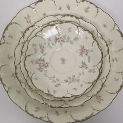 MIKASA Fine Bone china “Remembrance” Pattern 