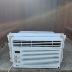 LG 6,000 BTU 3 In 1 Air Conditioner, Dehumidifier And Fan 