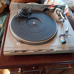 Technics Turn Table 