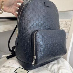 Gucci Backpack In Navy Blue Leather  Authentic 